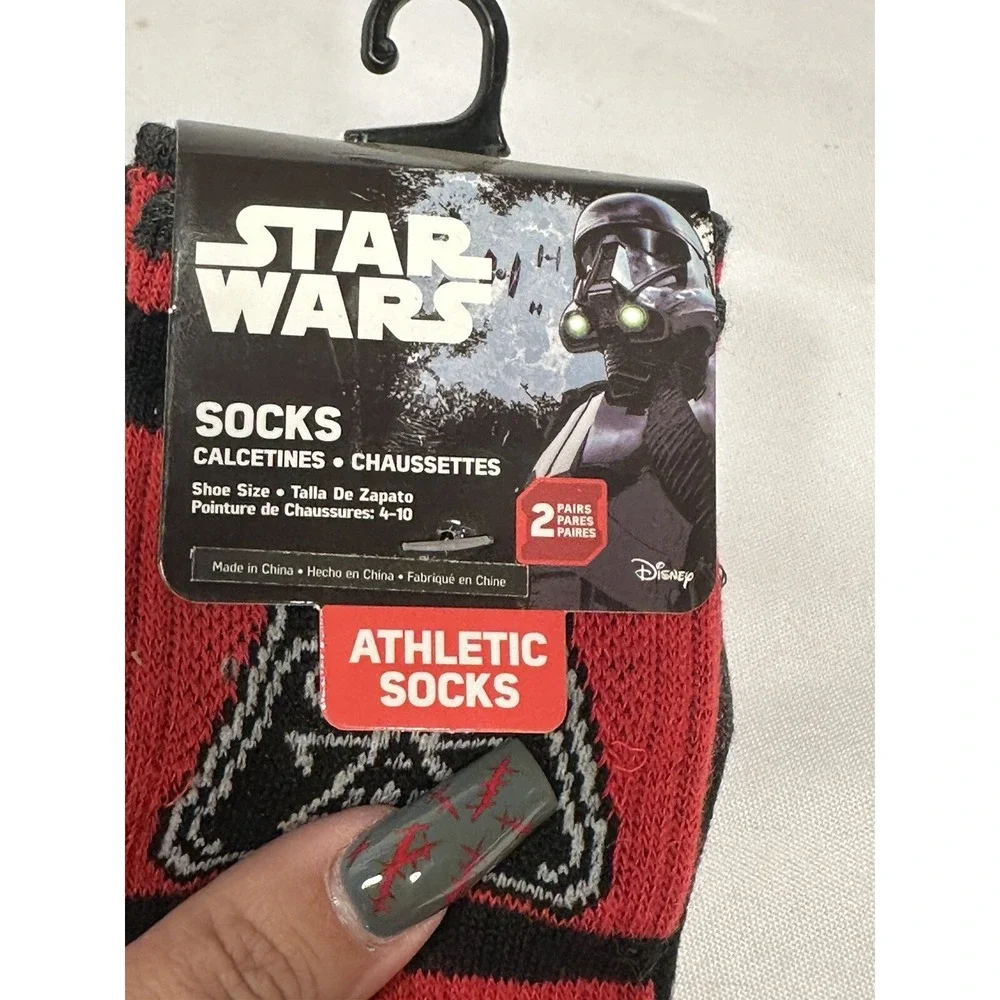 STAR‎ WARS boys athletic crew socks 2 pairs size 4-10
